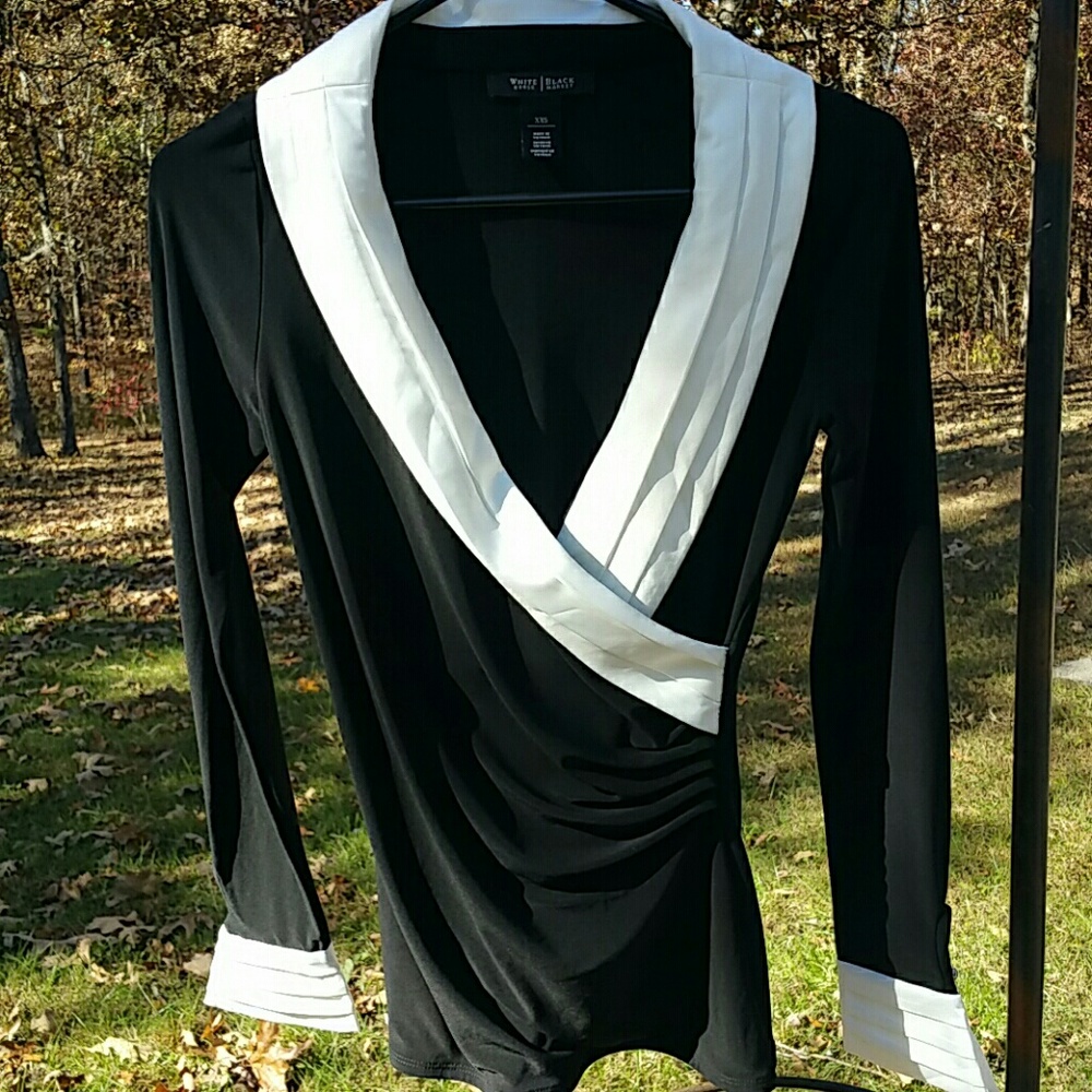 White House Black Market Blouse 🌟Worn Once 🌟